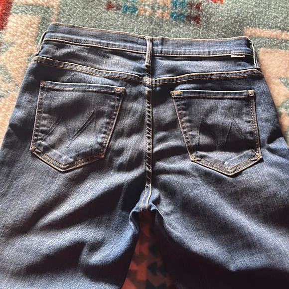 Mother The Weekender Fray Not Rough Enough Size 28 Perfect Condition - Picture 9 of 14